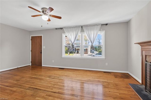 107 Glenn CIR, Williamsburg, VA 23185