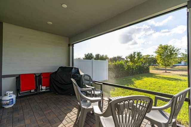 1319 Arrowhead Point Road, The Acreage, FL 33470