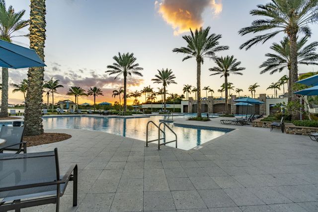 1319 Arrowhead Point Road, The Acreage, FL 33470