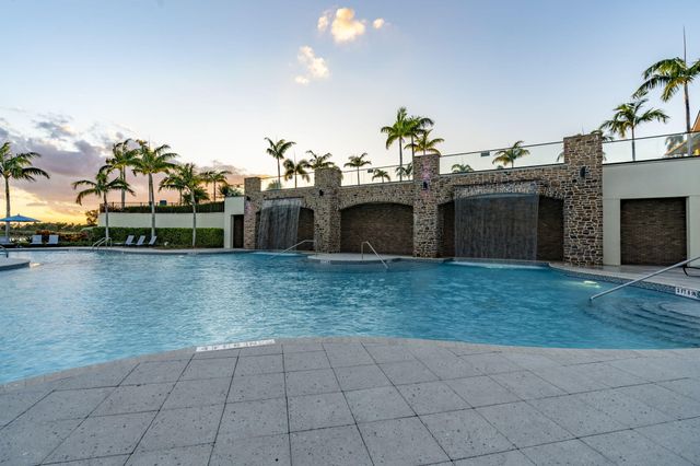 1319 Arrowhead Point Road, The Acreage, FL 33470