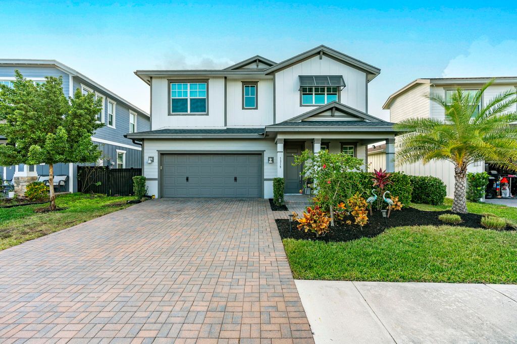 1319 Arrowhead Point Road, The Acreage, FL 33470