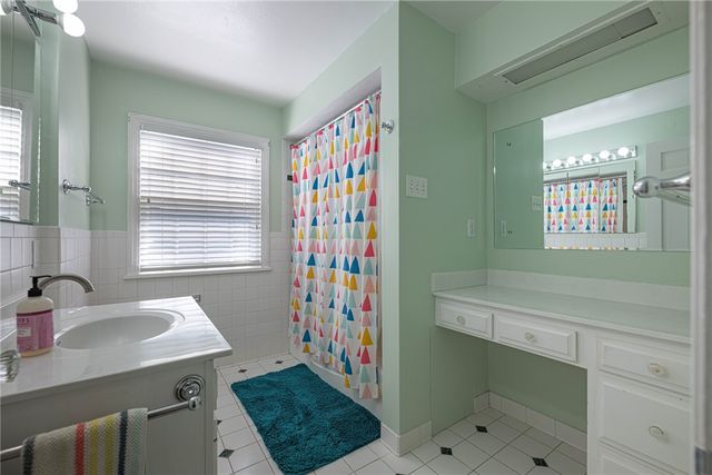 532 Shafor Boulevard, Oakwood, OH 45419