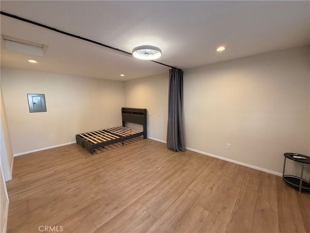 8523 & 8521 Lindley Avenue, Northridge, CA 91325