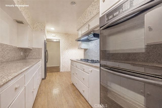 8523 & 8521 Lindley Avenue, Northridge, CA 91325