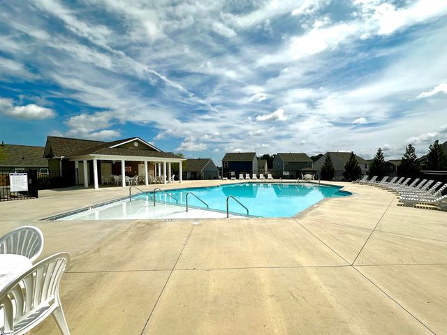 1808 Bridle Lane, Roebuck, SC 29376