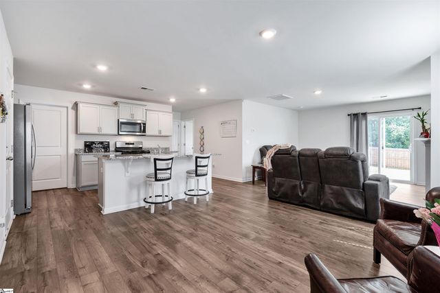 1808 Bridle Lane, Roebuck, SC 29376