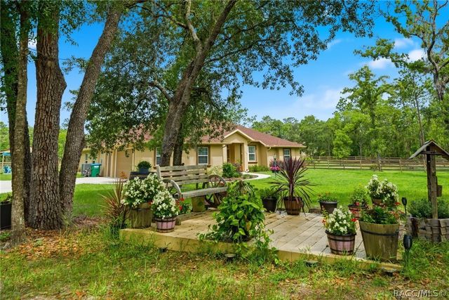 2402 N Stampede Drive, Beverly Hills, FL 34465