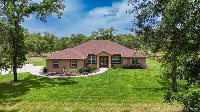 2402 N Stampede Drive, Beverly Hills, FL 34465