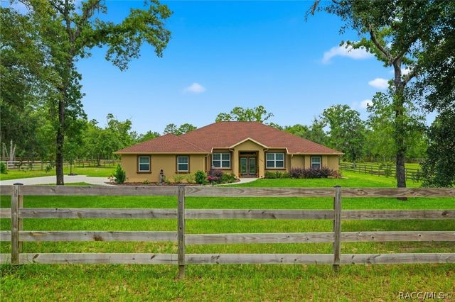 2402 N Stampede Drive, Beverly Hills, FL 34465