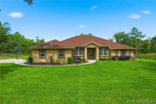 2402 N Stampede Drive, Beverly Hills, FL 34465