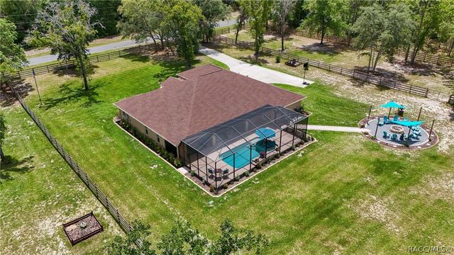 2402 N Stampede Drive, Beverly Hills, FL 34465