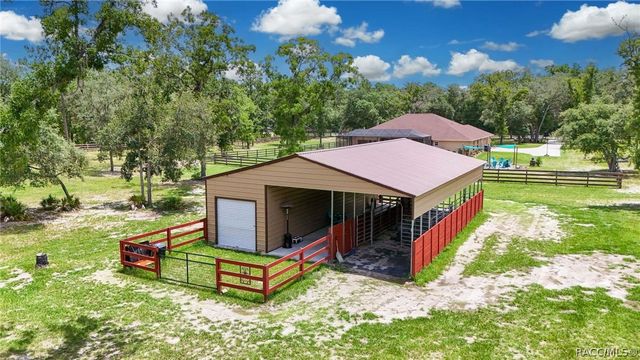 2402 N Stampede Drive, Beverly Hills, FL 34465