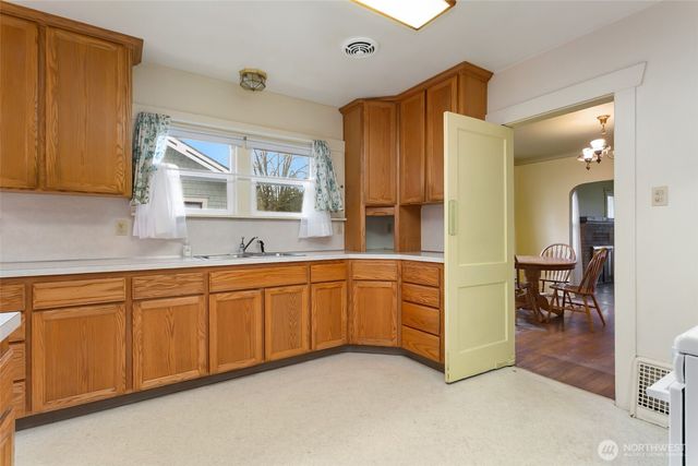 3109 N 19th Street, Tacoma, WA 98406