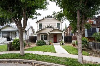 233 N College Avenue, Fresno, CA 93701