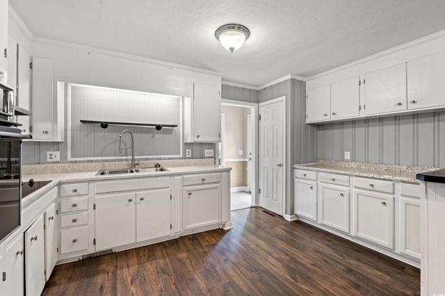 1102 Myrtle St., Mullins, SC 29574