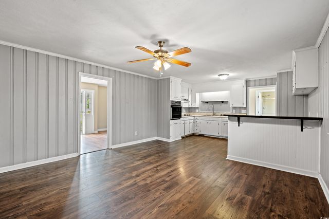 1102 Myrtle St., Mullins, SC 29574