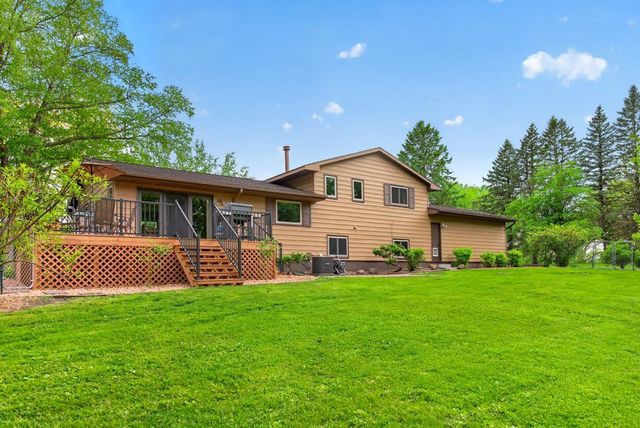 5633 Saint Mary Drive NW, Rochester, MN 55901
