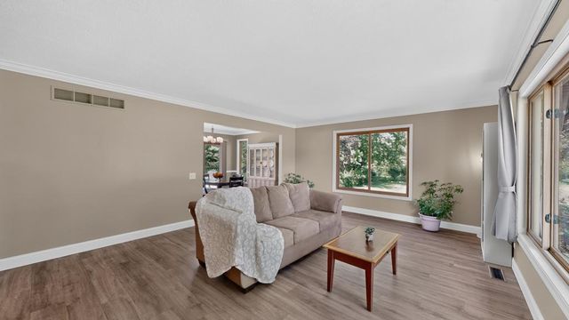 5633 Saint Mary Drive NW, Rochester, MN 55901