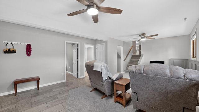 5633 Saint Mary Drive NW, Rochester, MN 55901
