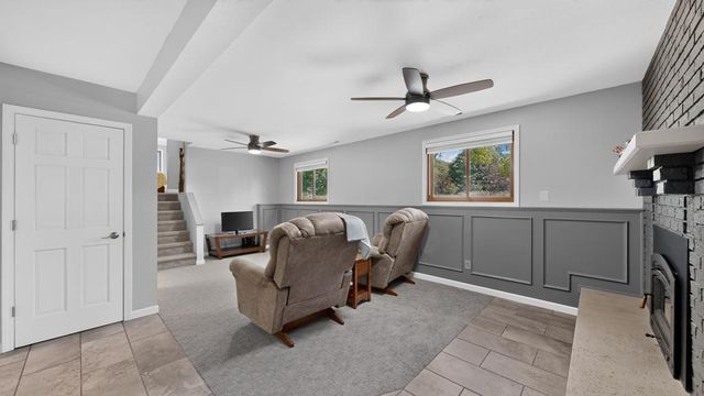 5633 Saint Mary Drive NW, Rochester, MN 55901