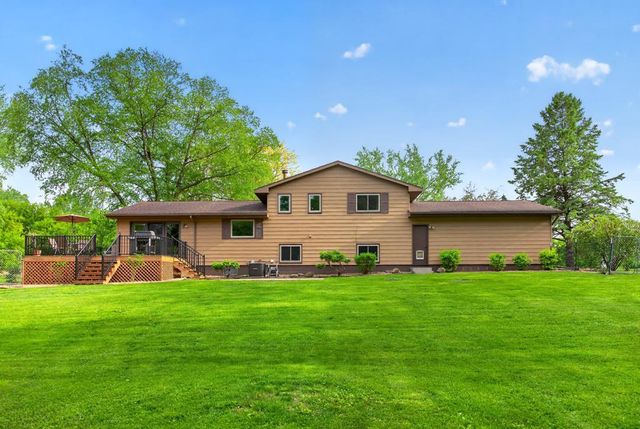 5633 Saint Mary Drive NW, Rochester, MN 55901