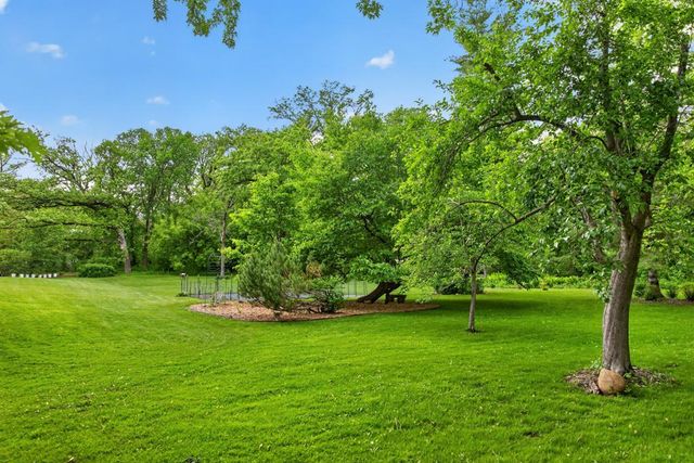 5633 Saint Mary Drive NW, Rochester, MN 55901