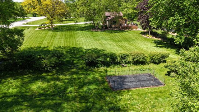 5633 Saint Mary Drive NW, Rochester, MN 55901