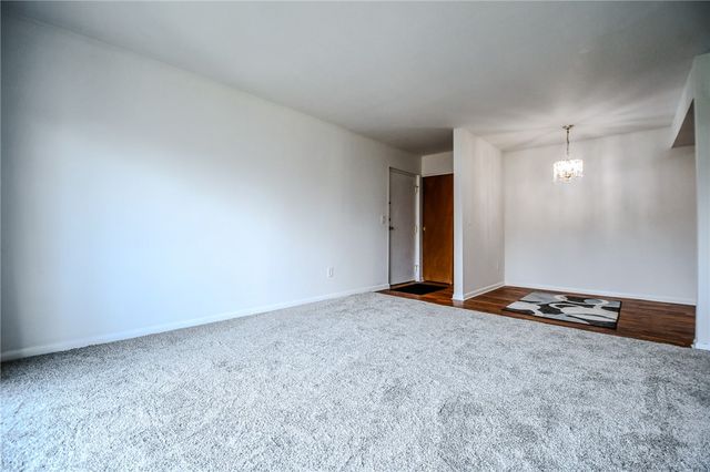 5655 E Coach Drive I, Kettering, OH 45440