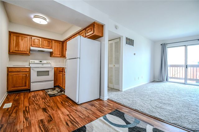 5655 E Coach Drive I, Kettering, OH 45440