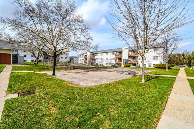 5655 E Coach Drive I, Kettering, OH 45440