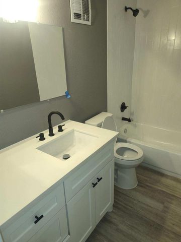 2687 Gessner Road 702, Houston, TX 77080