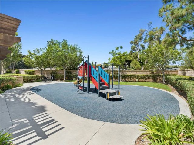2534 Cornerstone Lane, Costa Mesa, CA 92626