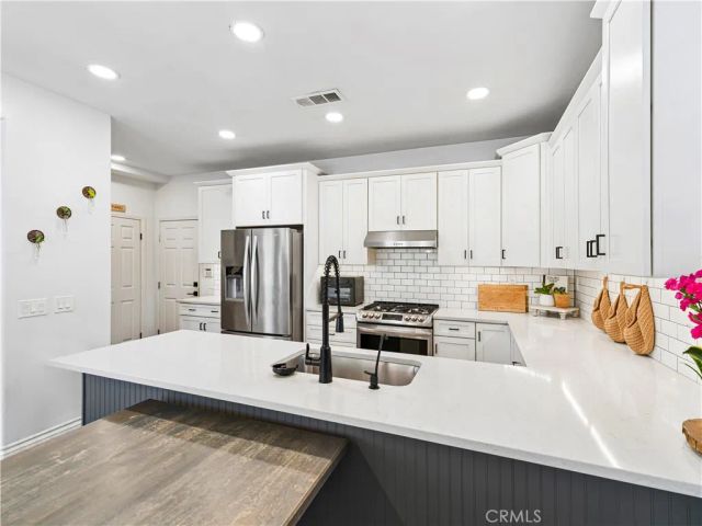 2534 Cornerstone Lane, Costa Mesa, CA 92626