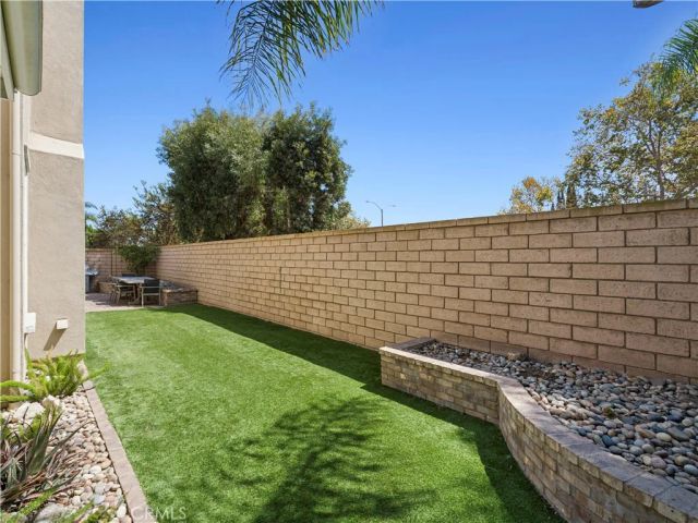 2534 Cornerstone Lane, Costa Mesa, CA 92626
