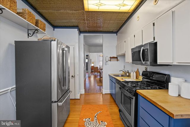 140 11TH ST NE, Washington, DC 20002