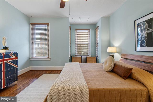 140 11TH ST NE, Washington, DC 20002