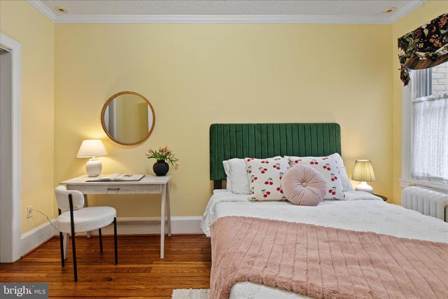 140 11TH ST NE, Washington, DC 20002