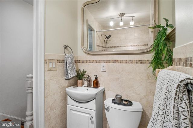 140 11TH ST NE, Washington, DC 20002