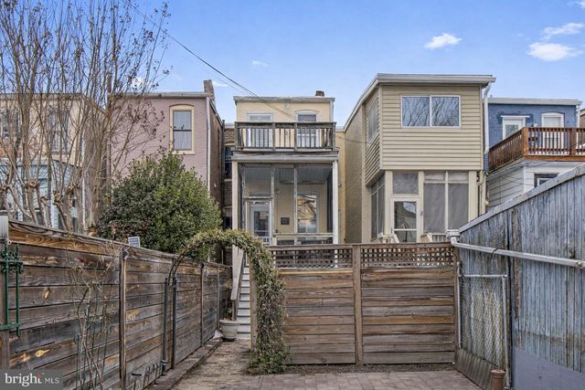 140 11TH ST NE, Washington, DC 20002