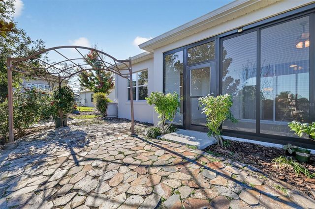 2389 PAWTUCKET PASS, Mount Dora, FL 32757