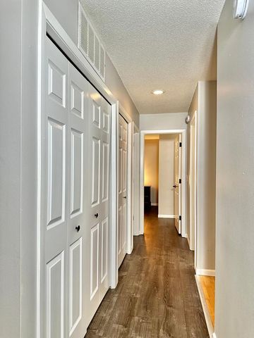 7510 Cahill Road 214B, Edina, MN 55439