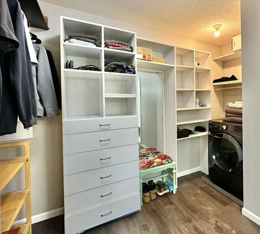 7510 Cahill Road 214B, Edina, MN 55439