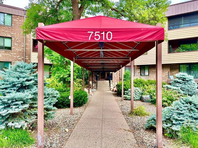 7510 Cahill Road 214B, Edina, MN 55439