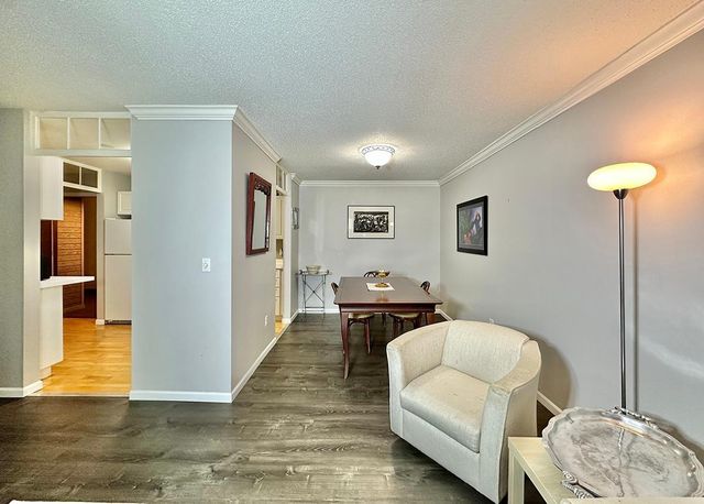 7510 Cahill Road 214B, Edina, MN 55439