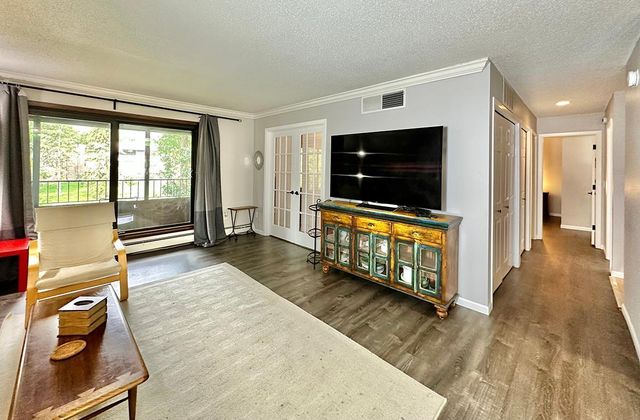 7510 Cahill Road 214B, Edina, MN 55439