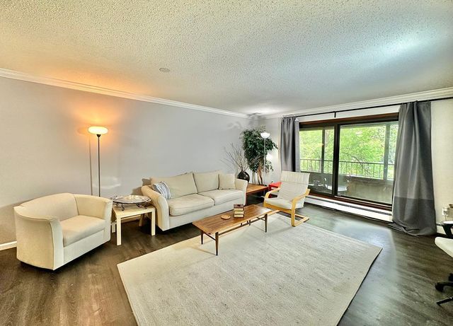 7510 Cahill Road 214B, Edina, MN 55439