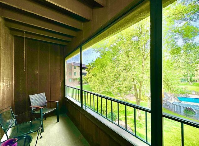 7510 Cahill Road 214B, Edina, MN 55439