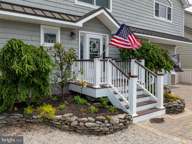1498 PAUL BLVD, Manahawkin, NJ 08050