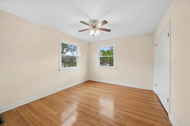 1307 Hull Avenue, Westchester, IL 60154