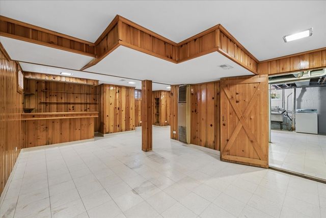 1307 Hull Avenue, Westchester, IL 60154